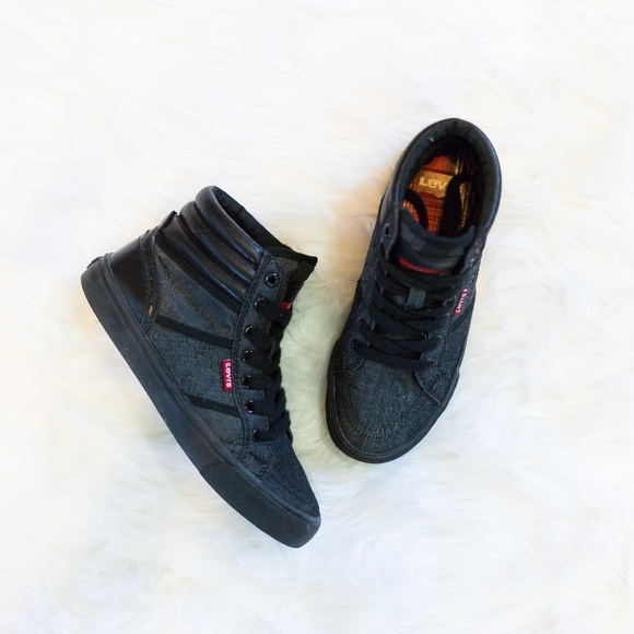 Levi’s High Top Sneakers - Picture 2 of 6